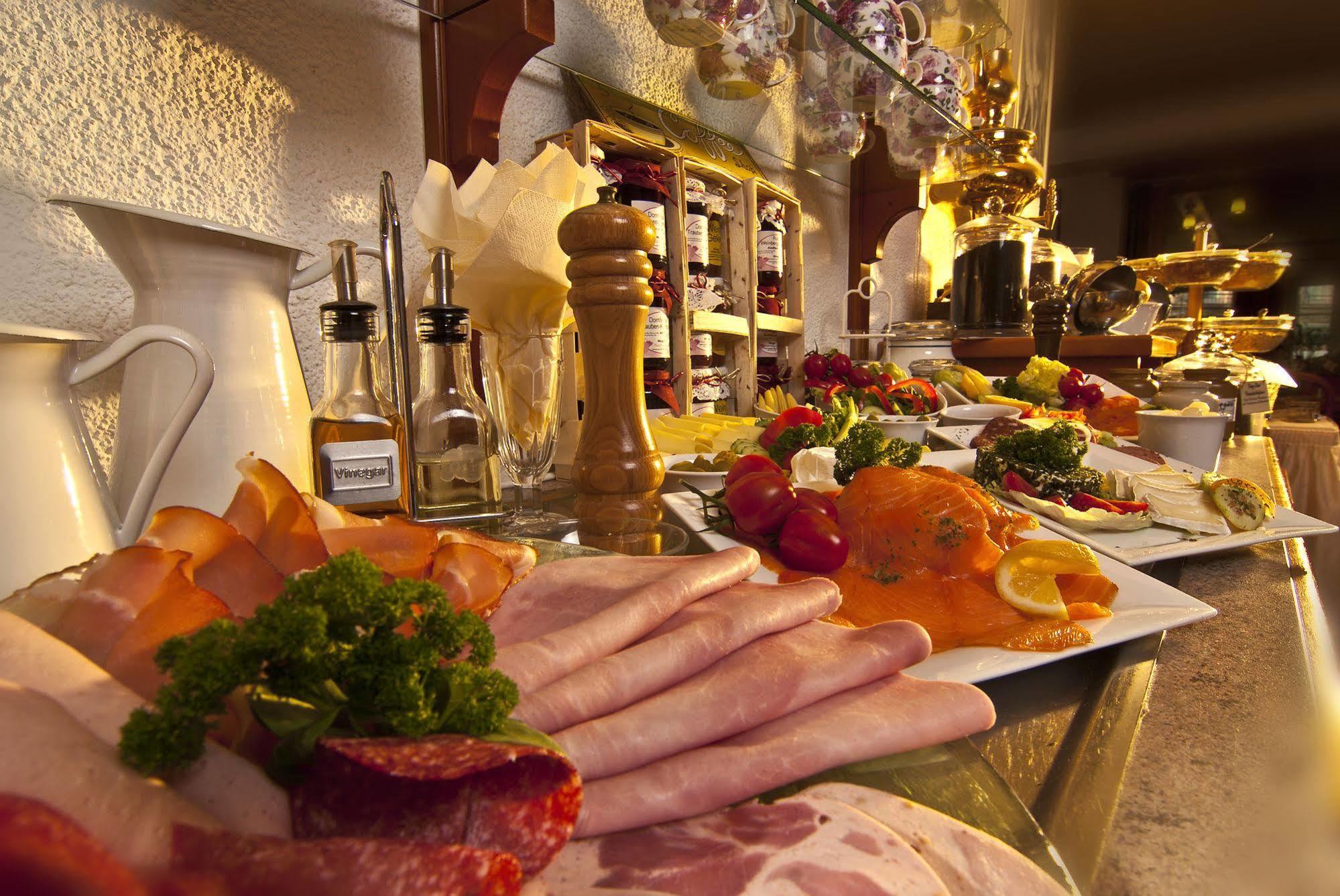 Hotel Germania Cochem Ngoại thất bức ảnh